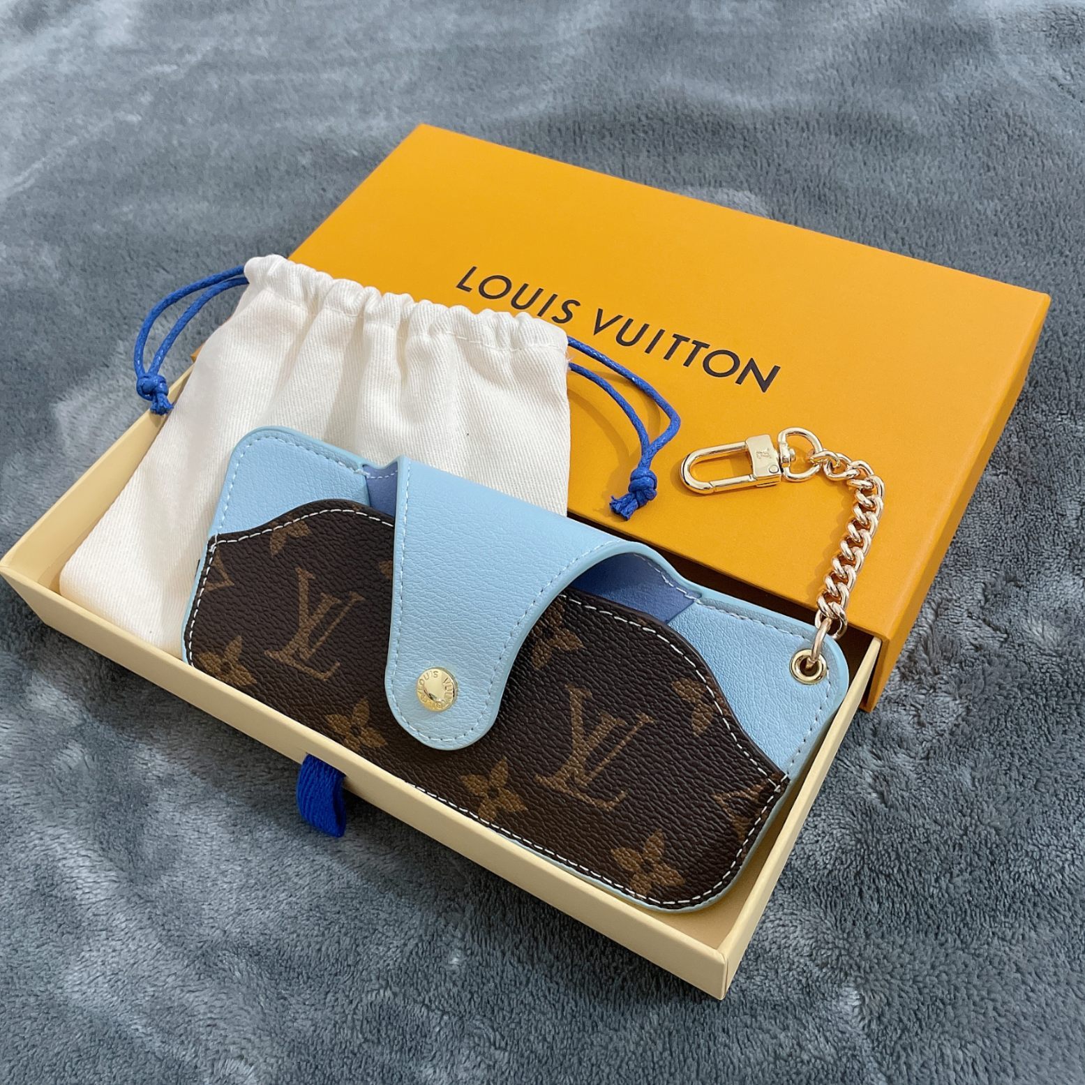 Replica Louis Vuitton Sunglasses Case Glasses Box L09