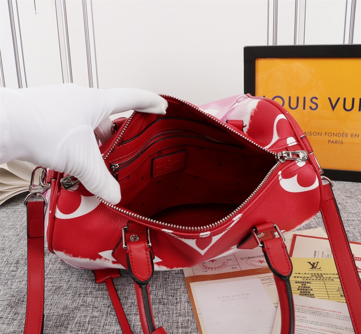 Replica Louis Vuitton Escale Speedy Bandouliere 30 Pink/Red/Blue