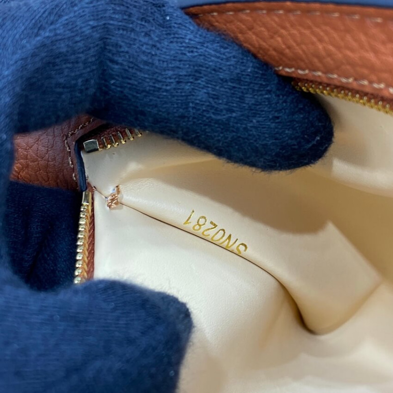 Replica Louis Vuitton Capucines Bb M59266 Gold/Noir