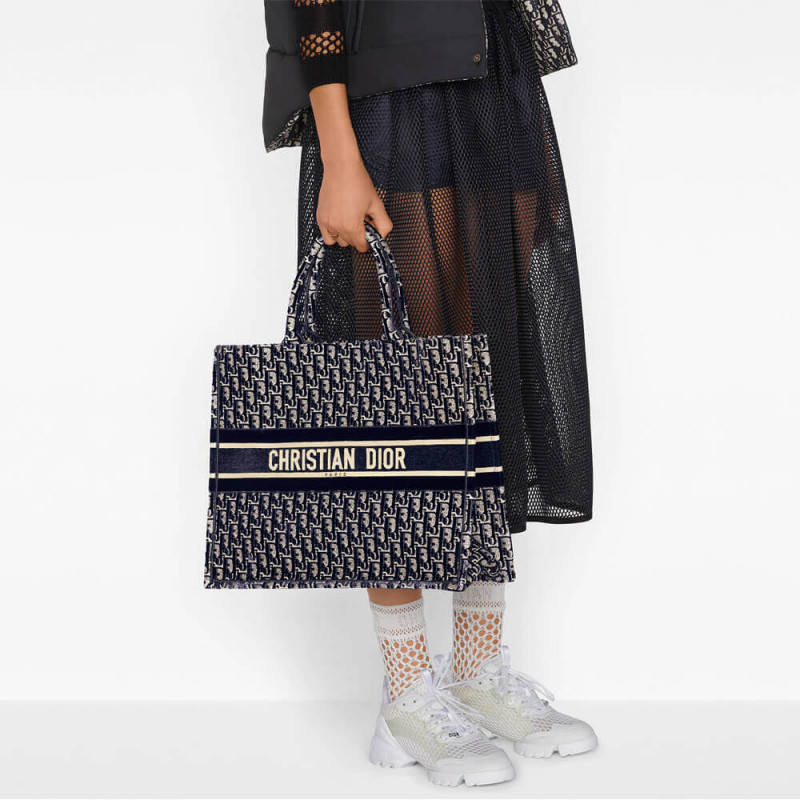 Replica Dior Oblique Embroidered Velvet Book Tote M1286Z