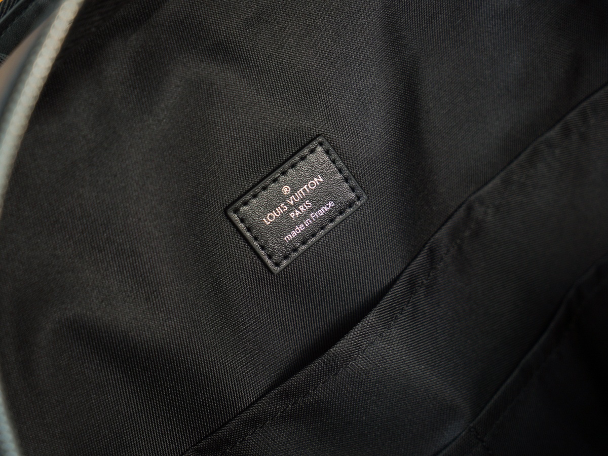 Replica Louis Vuitton Aaa-Josh N40365