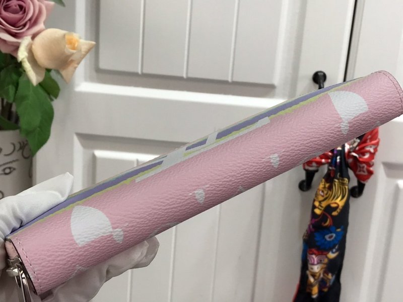 Replica Louis Vuitton Escale Zippy Wallet M69110