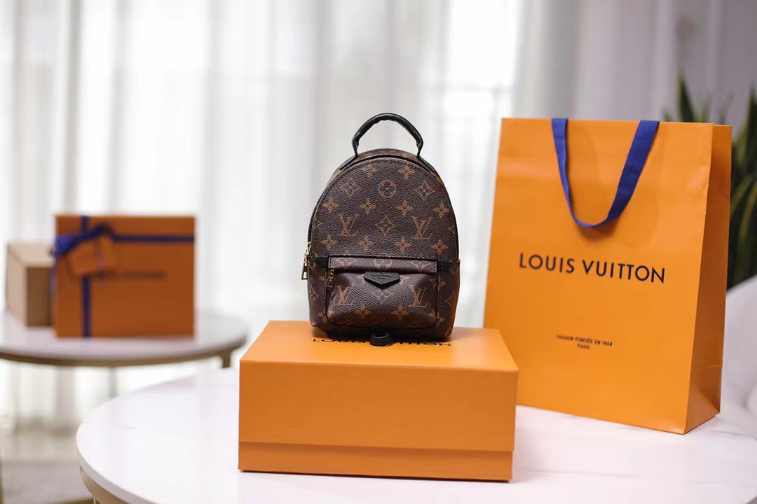 Replica Louis Vuitton M44873 Palm Springs Mini
