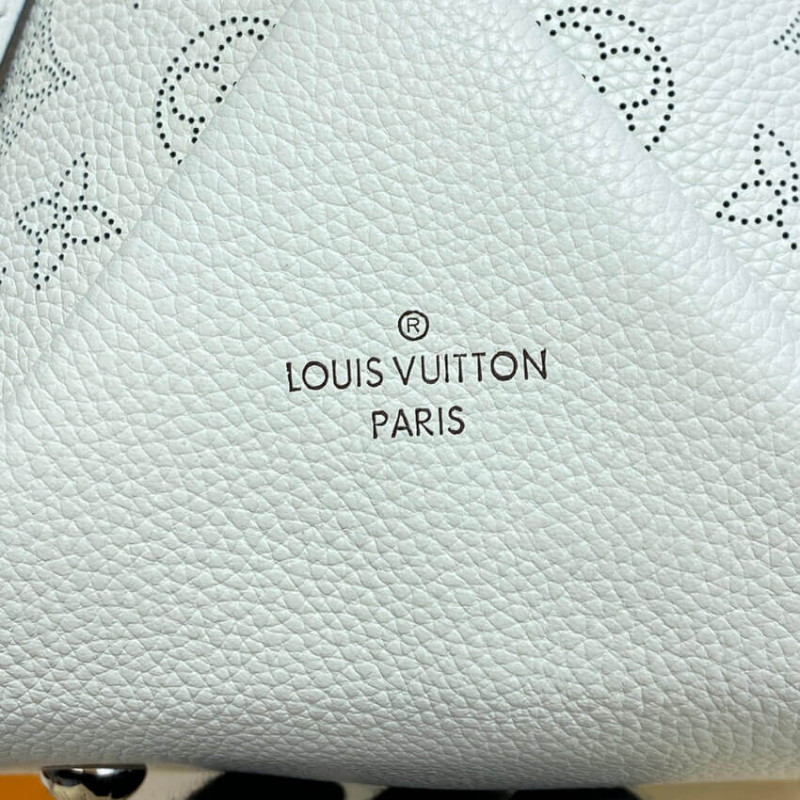 Replica Louis Vuitton Beaubourg Hobo Mm M58482 White