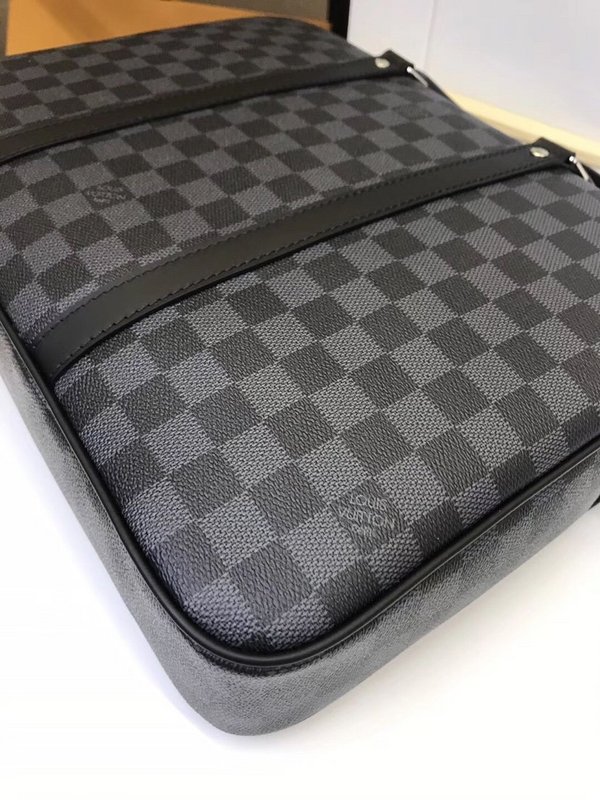 Replica Louis Vuitton Porte-Documents Voyage Pm N41478 Grey Plaid