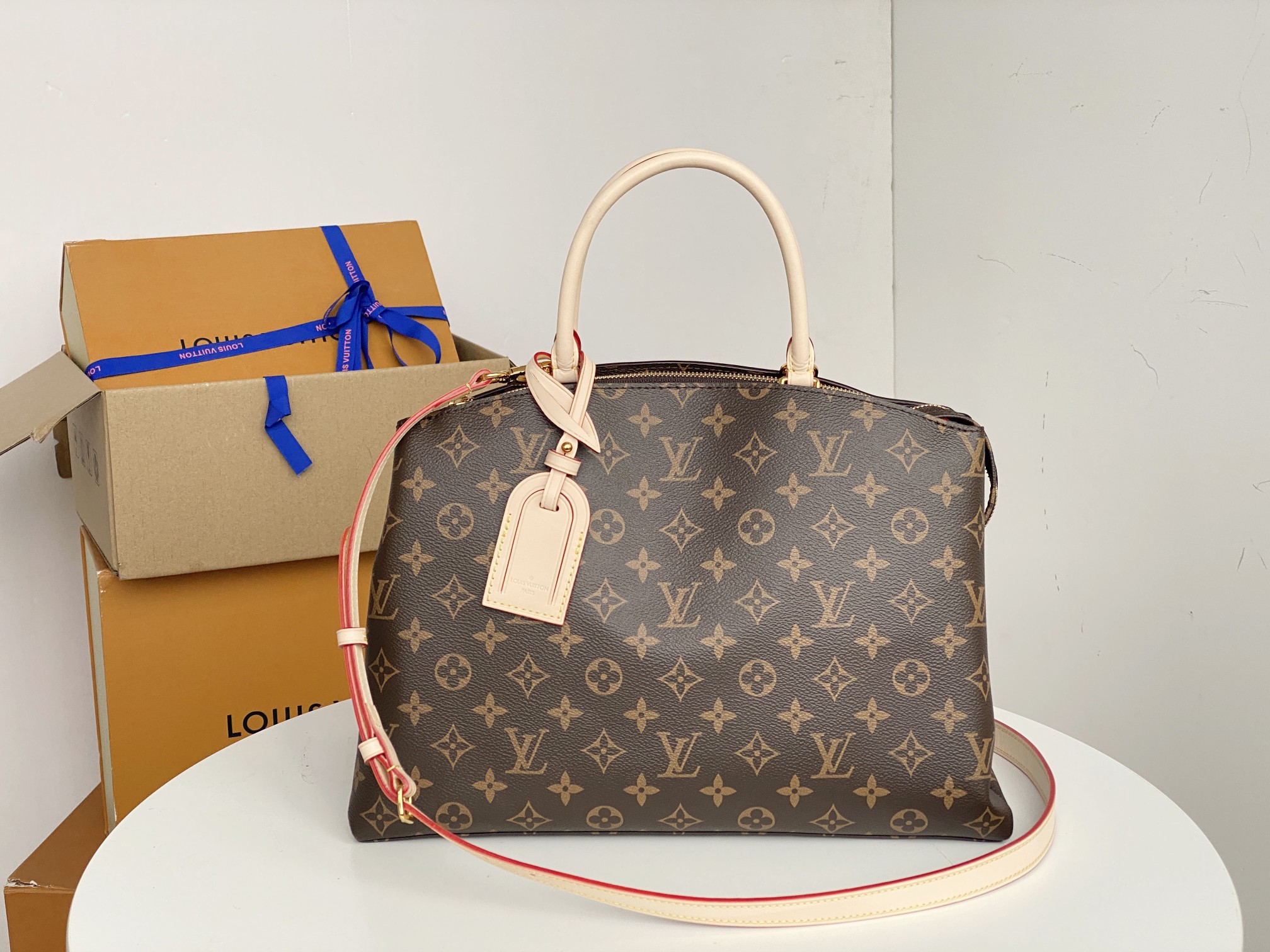 Replica Louis Vuitton Grand Palais/Petit Palais M45900