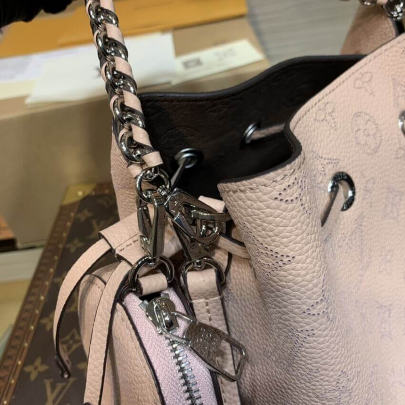 Replica Louis Vuitton Mahina Leather Bella M57068