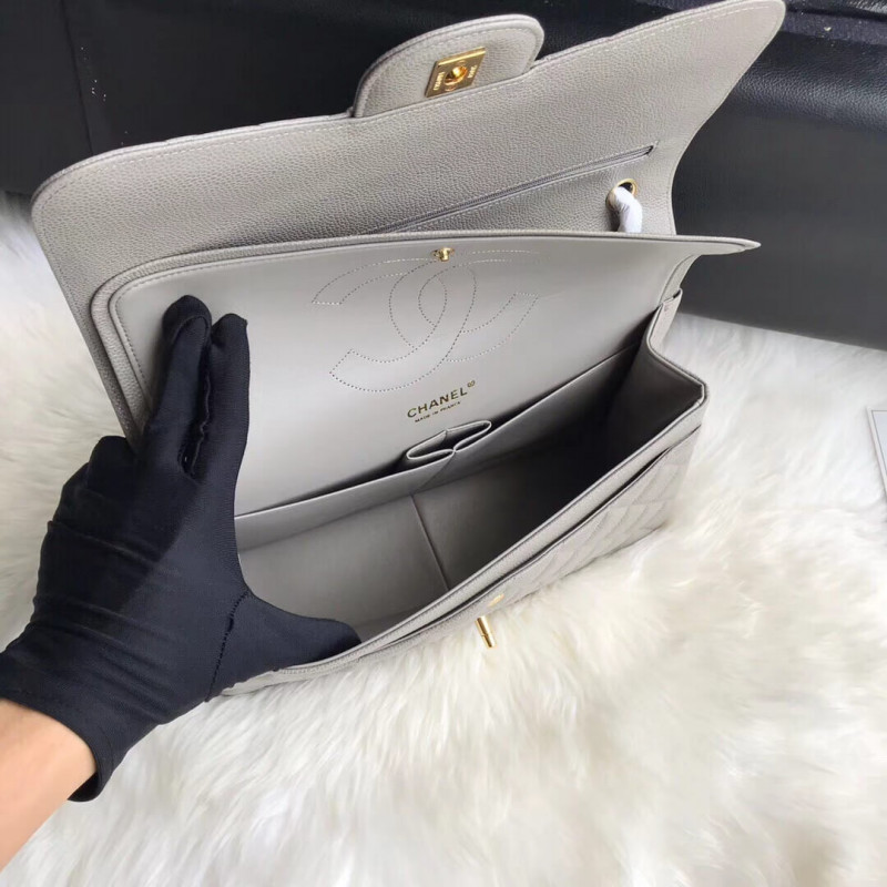 Replica Chanel Caviar Calfskin 30Cm Classic Flap Bag A01113