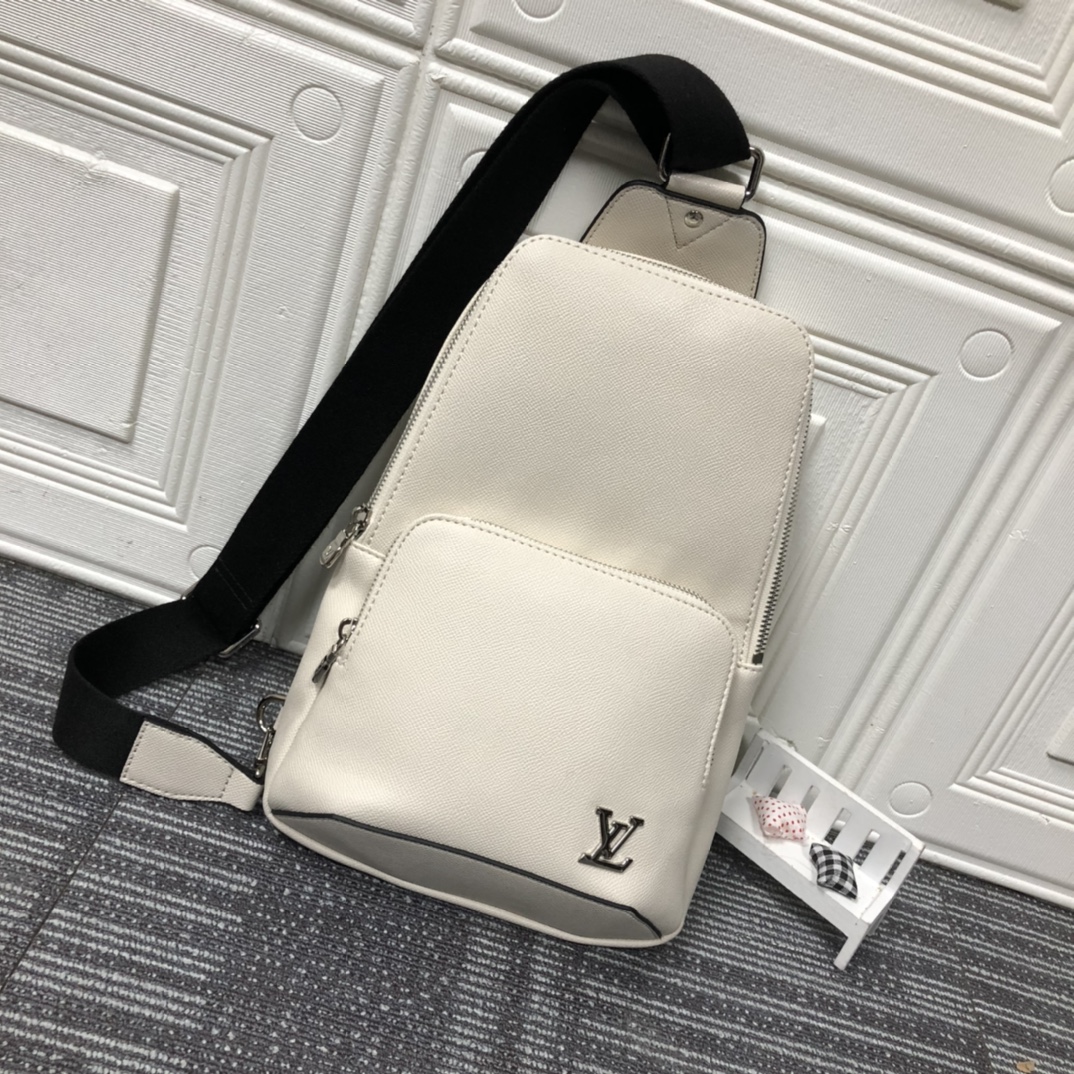Replica Louis Vuitton Avenue Sling Bag M30443