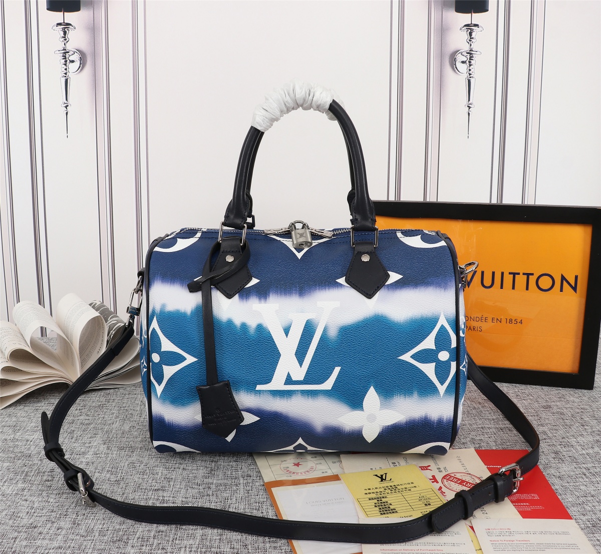 Replica Louis Vuitton Escale Speedy Bandouliere 30 Pink/Red/Blue