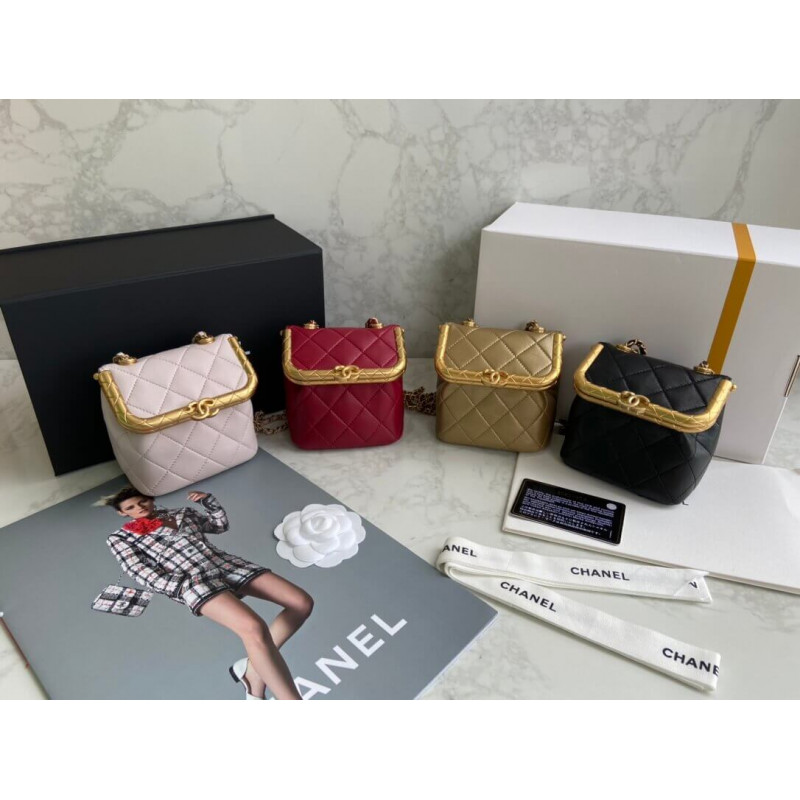 Replica Chanel Small Lambskin Kiss-Lock Bag As1885