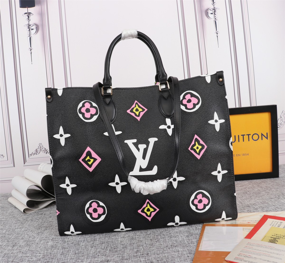 Replica Louis Vuitton Onthego Gm Carryall Black/Brown