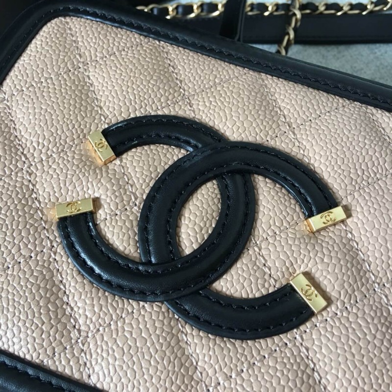 Replica Chanel Quilted Caviar Small Vanity Case A93342