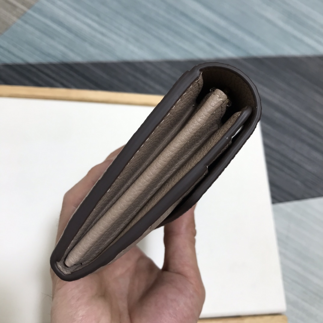 Replica Louis Vuitton Sarah Wallet M62125/M68708