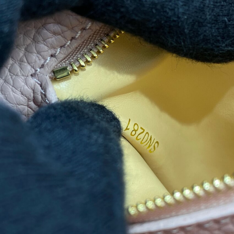 Replica Louis Vuitton Capucines Mm M59020 Rose/Beige