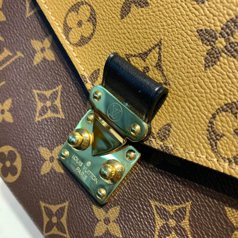Replica Louis Vuitton Monogram Canvas Pochette Metis M41465