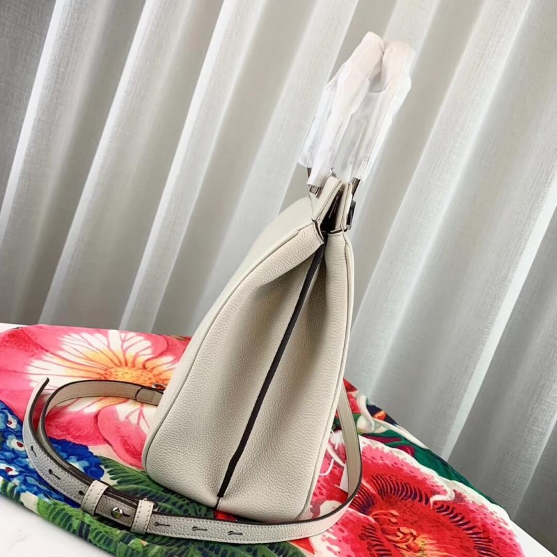 Replica Gucci Zumi Grainy Leather Medium Top Handle Bag 564714