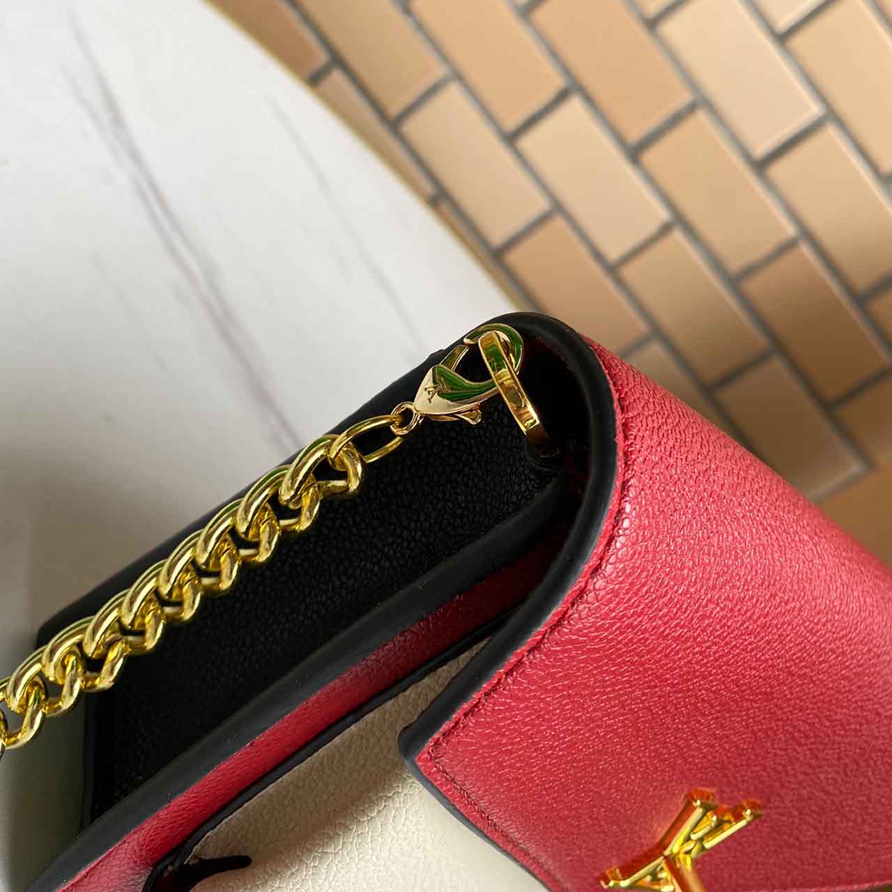 Replica Louis Vuitton Mylockme Chain Bag M56641 Red/Pink White
