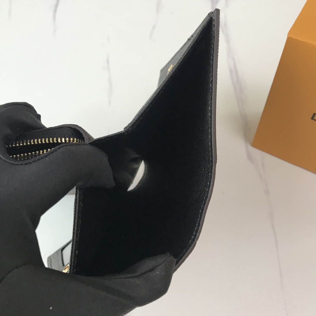 Replica Louis Vuitton Wallet With Zip Compartment M86366