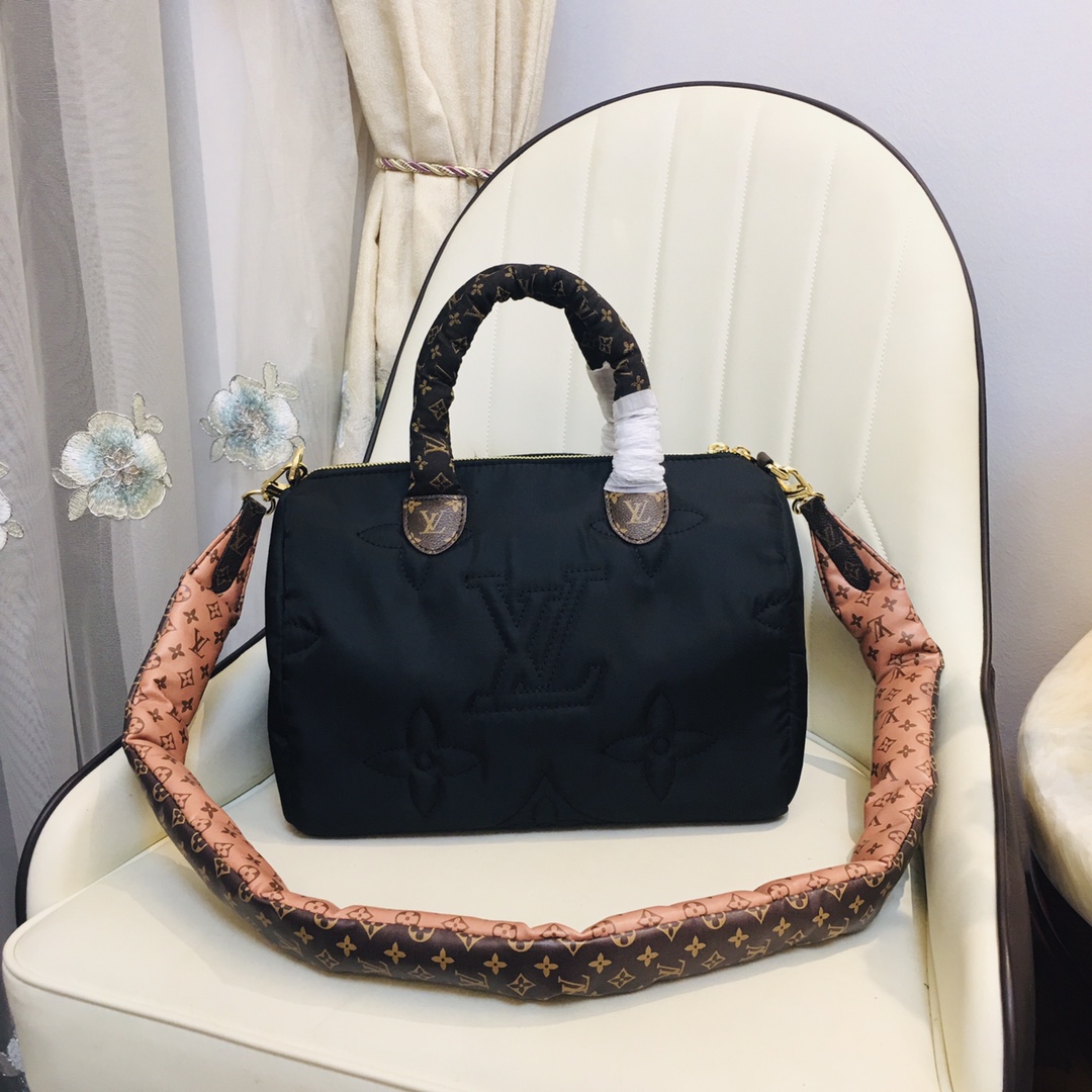 Replica Louis Vuitton Speedy Bandouliere 30 Handbag