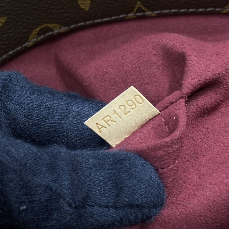 Replica Louis Vuitton Monogram Canvas Melie M41544