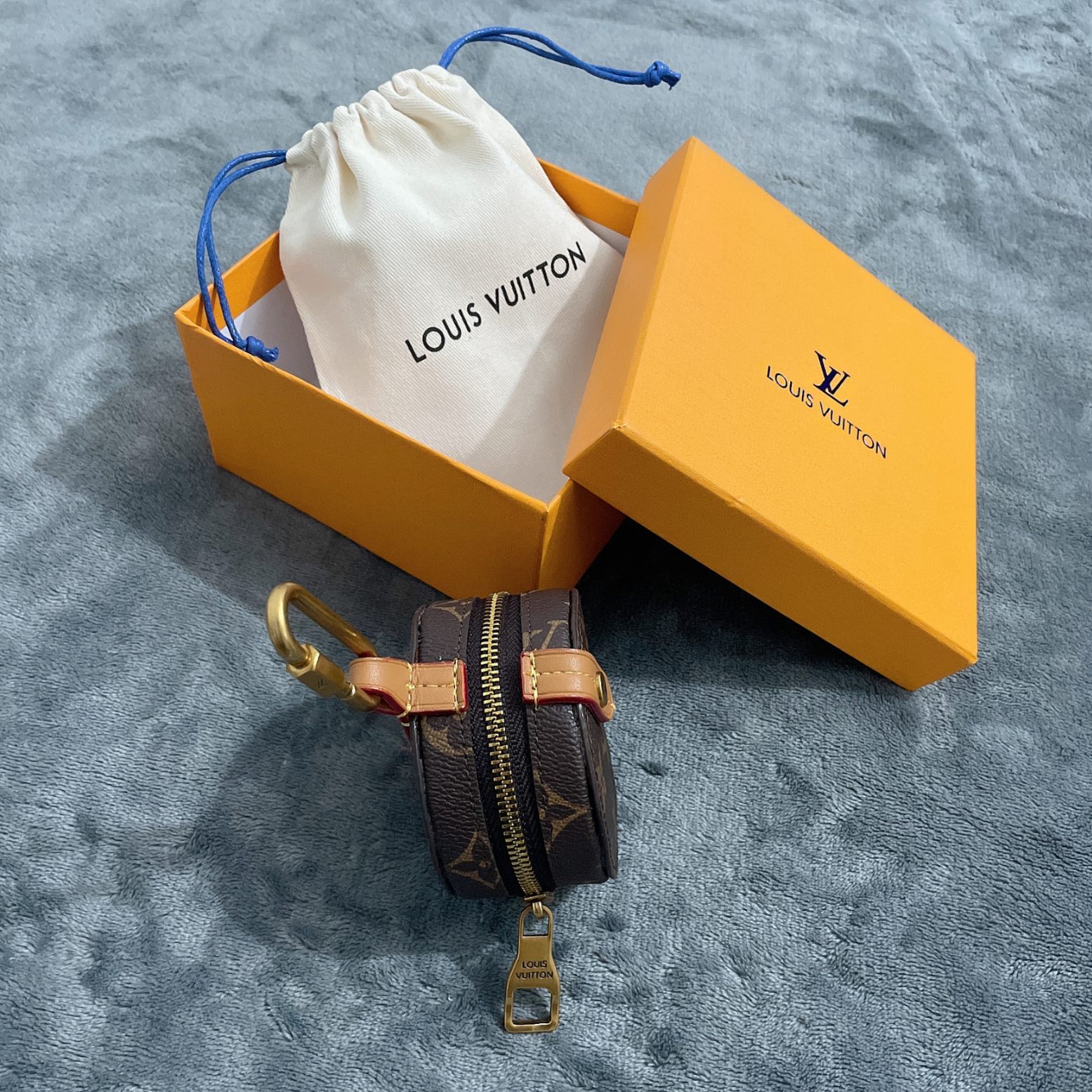 Replica Louis Vuitton Monogram Bag Charm Chain Coin Wallet L07