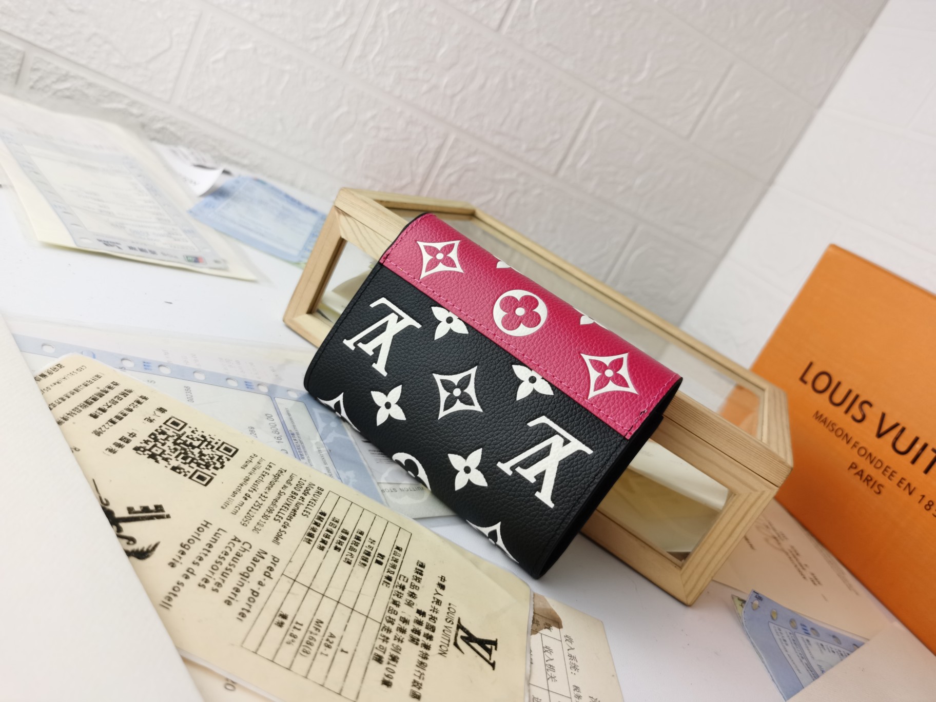 Replica Louis Vuitton Aaa-Victorine Wallet M81285