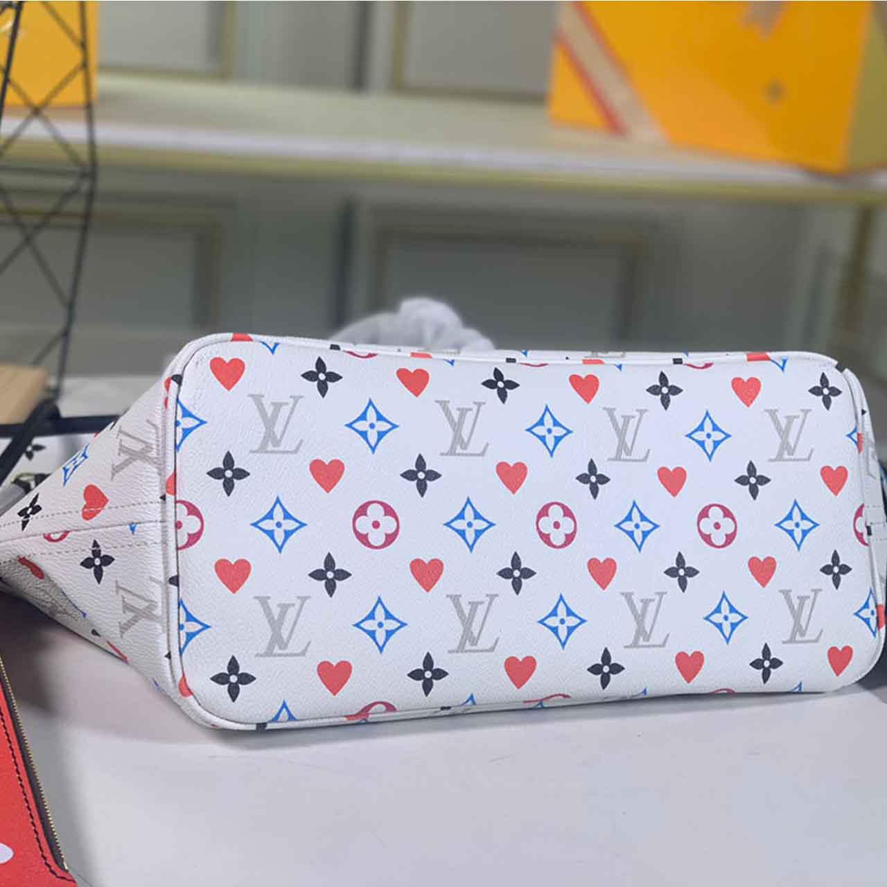 Replica Louis Vuitton Game On Neverfull Mm M57462 Black/White