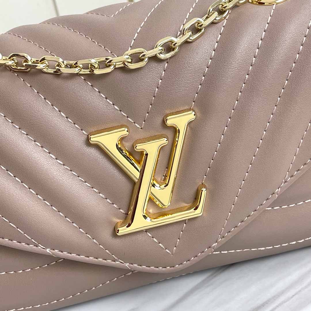 Replica Louis Vuitton New Wave Chain Tote M53937