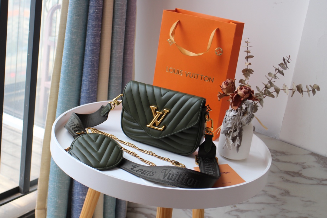 Replica Louis Vuitton New Wave Multi-Pochette M56471