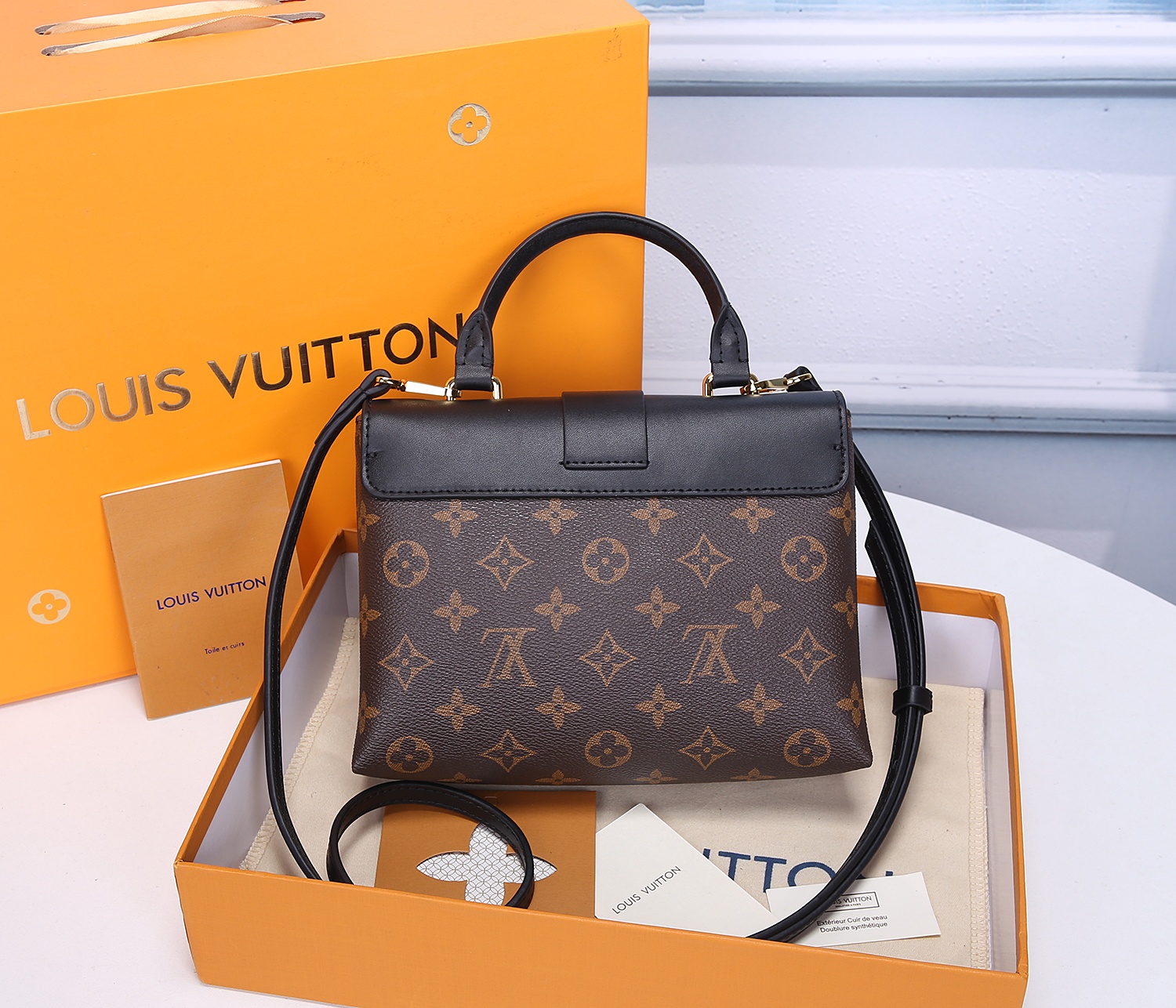 Replica Louis Vuitton Locky Bb 44141/44322