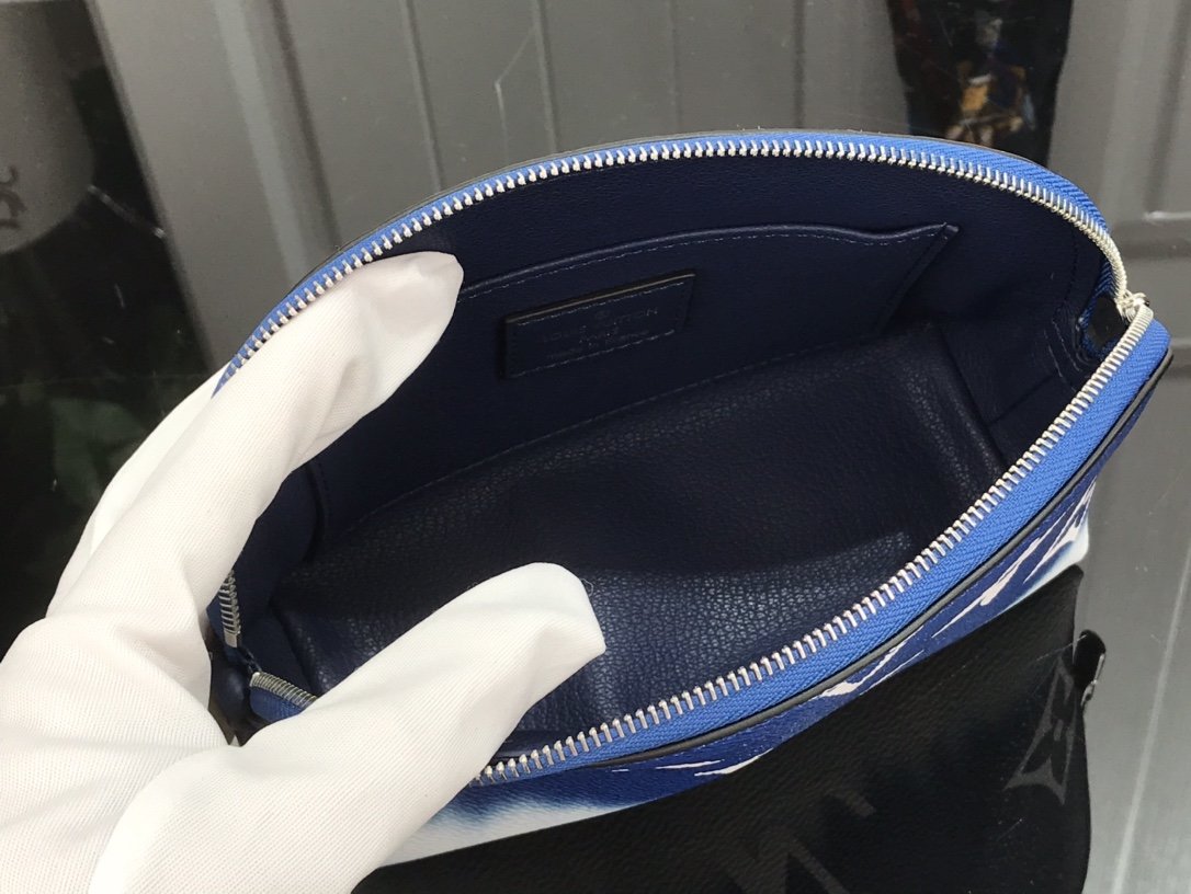 Replica Louis Vuitton Escale Cosmetic Pouch M47515