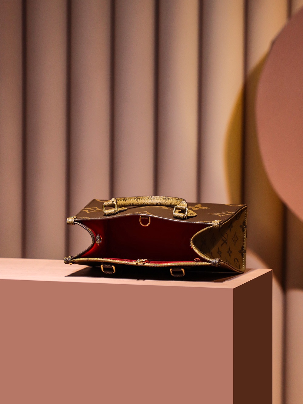 Louis Vuitton OnTheGo PM Tote Bag M46373