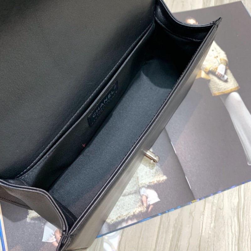 Replica Chanel Calfskin Boy Chanel Handbag A67086