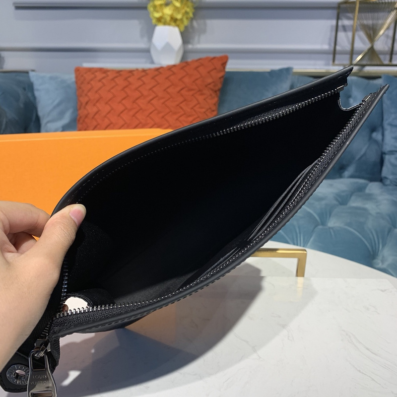 Replica Louis Vuitton Pochette Voyage Mm M61692