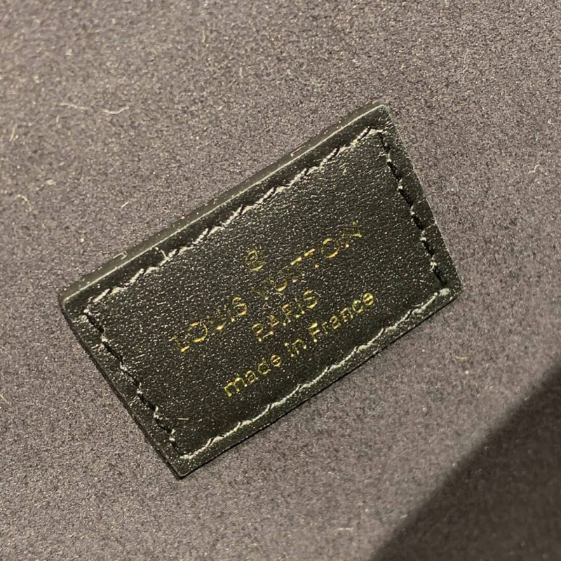 Replica Louis Vuitton Monogram Canvas Pochette Metis M41465