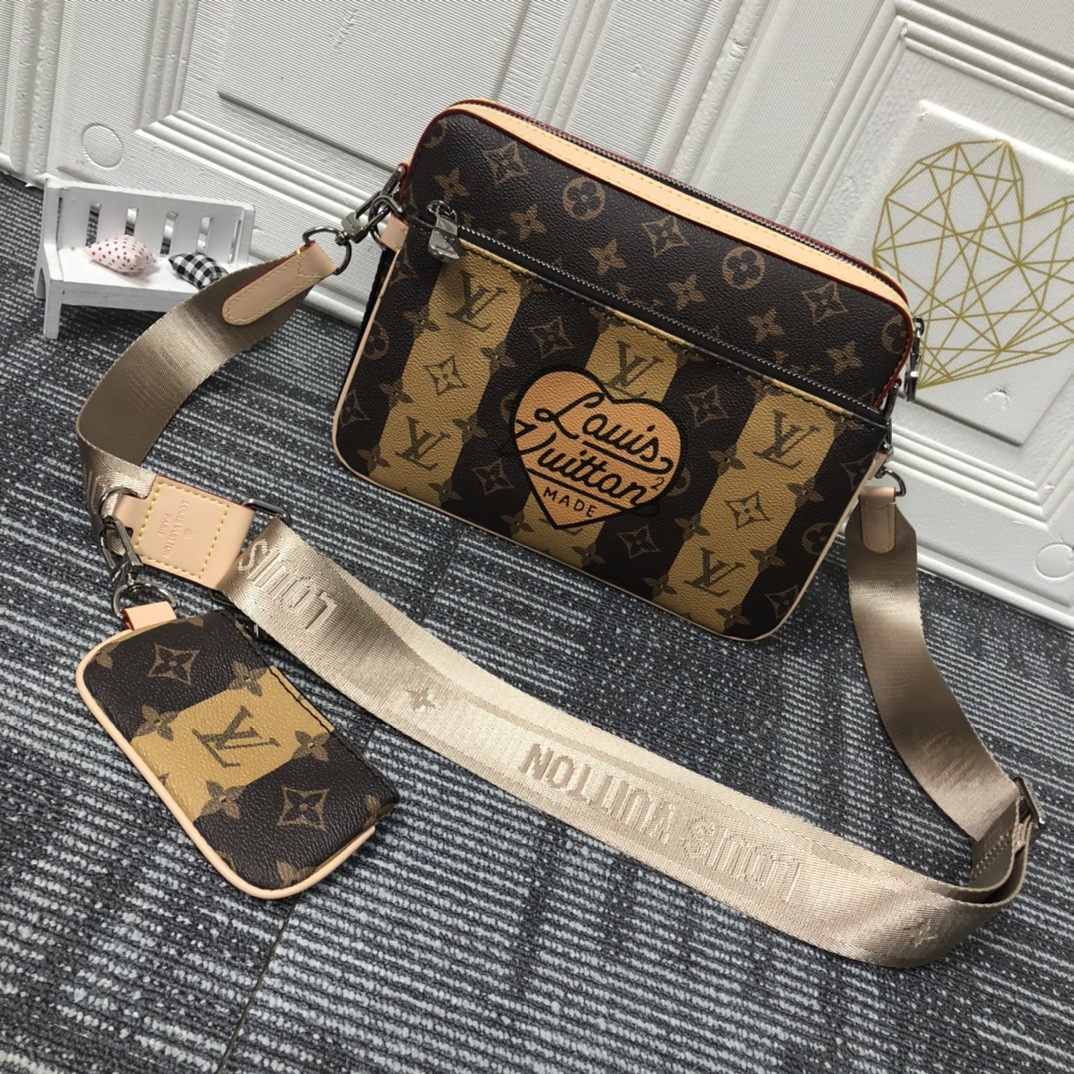 Replica Louis Vuitton 3In1 Pochette Trio Messenger M69443