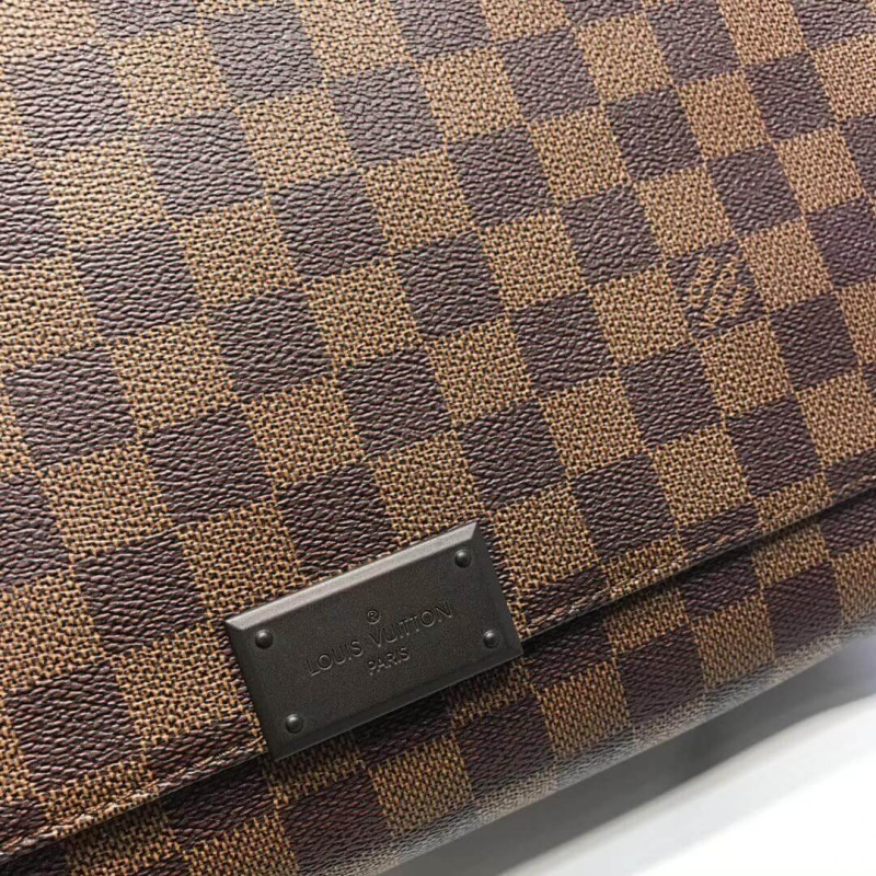 Replica Louis Vuitton Damier Ebene Canvas District Mm N41213