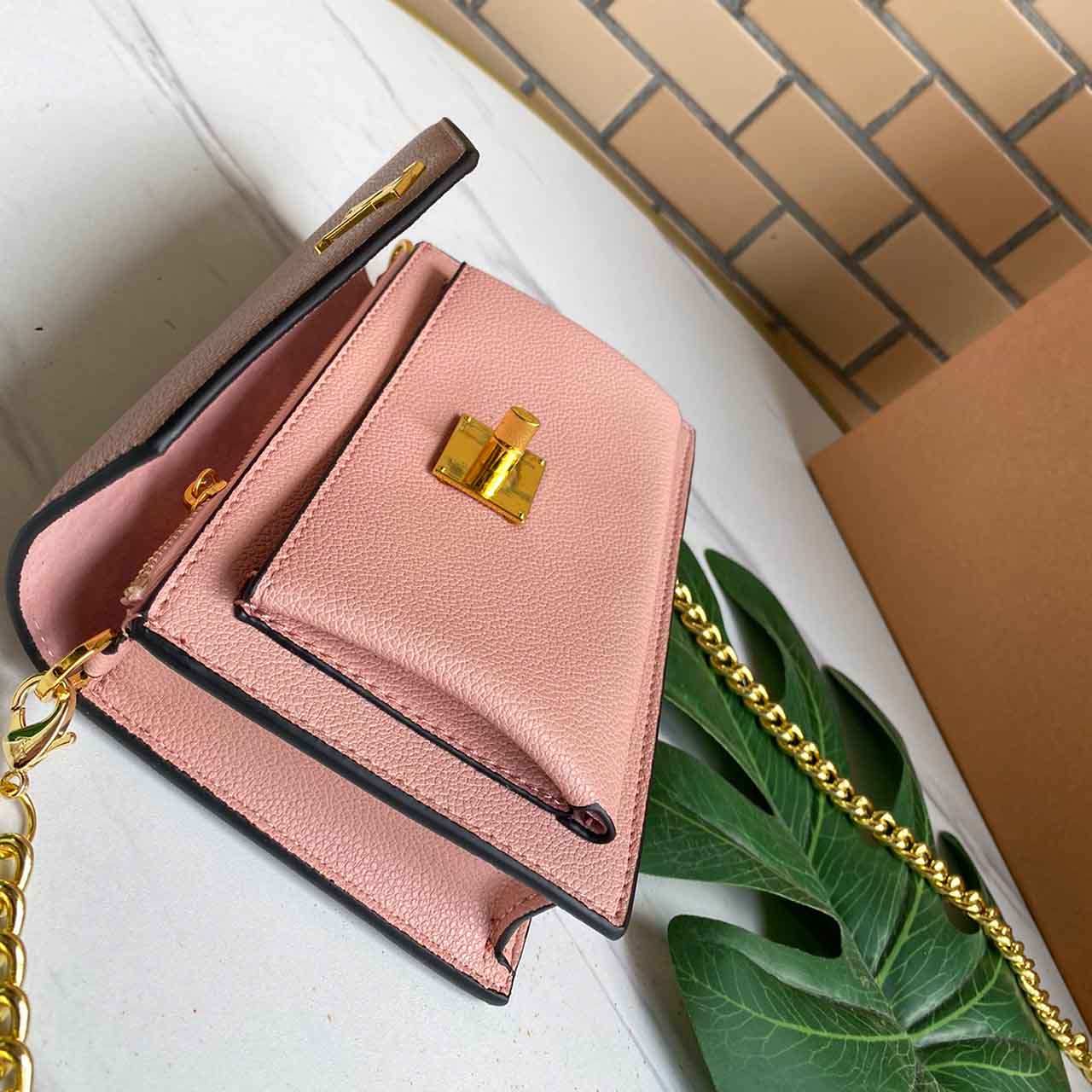 Replica Louis Vuitton Mylockme Chain Bag M55902 Black