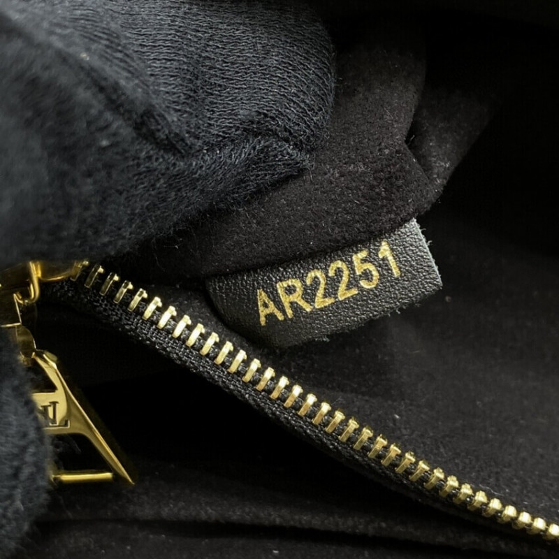 Replica Louis Vuitton New Wave Chain Bag M58552 Black