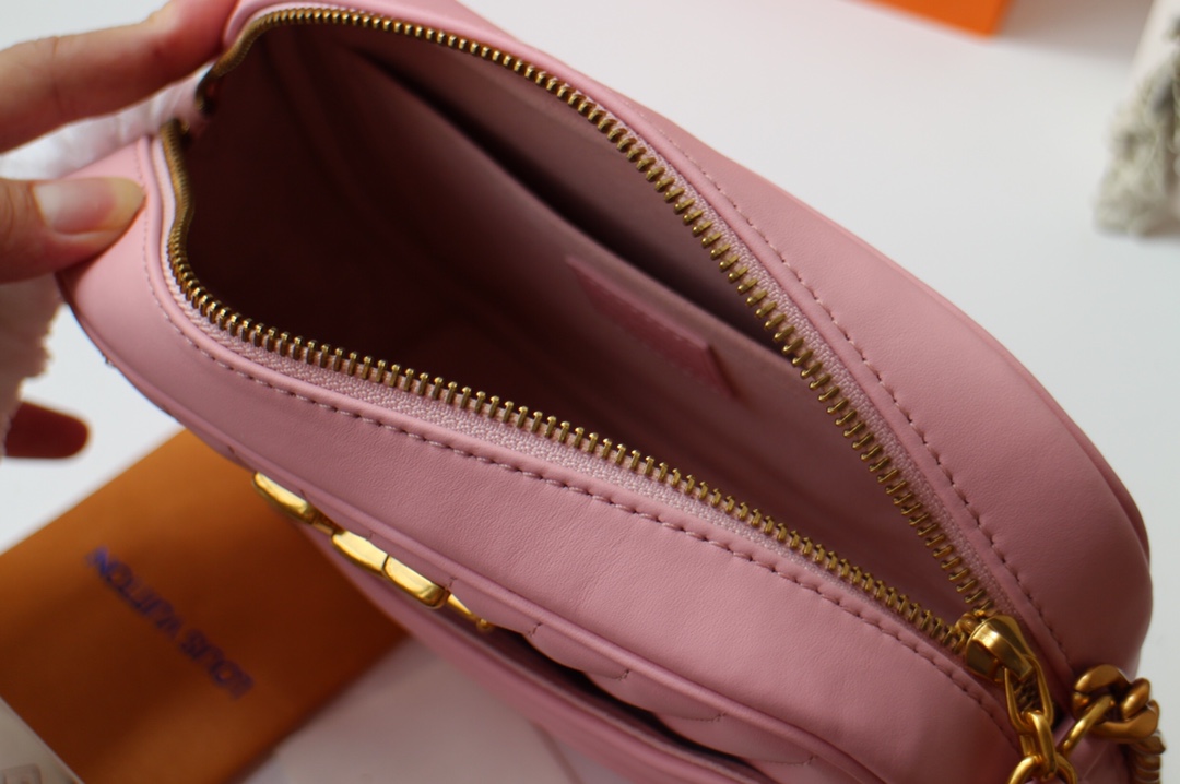 Replica Louis Vuitton New Wave Camera Bag M53683