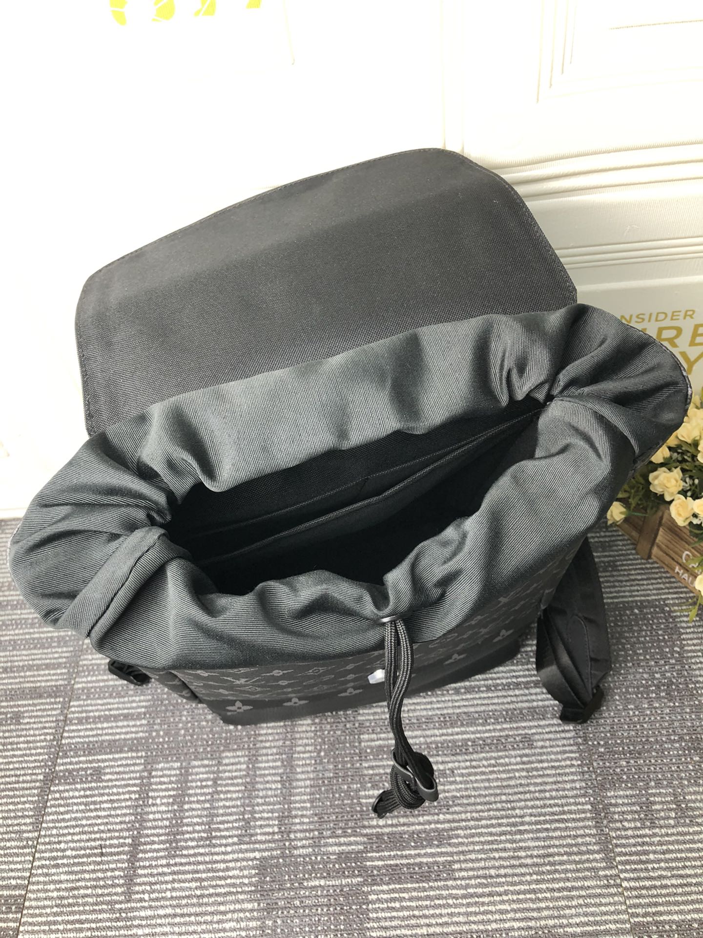Replica Louis Vuitton Saumur Backpack M45913