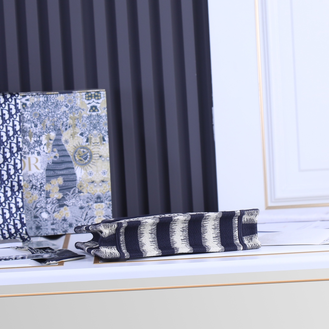 Replica Dior Cd Mini Book Tote