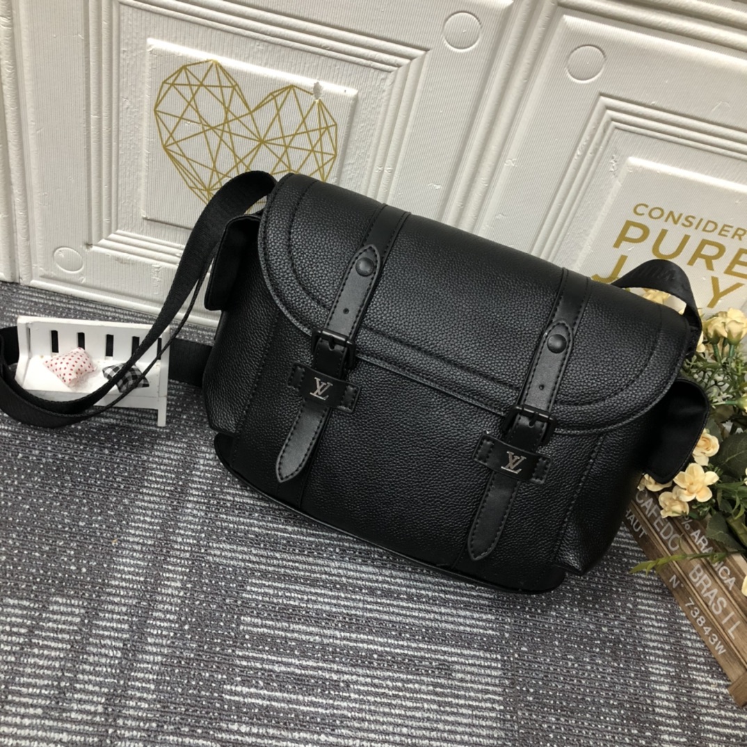 Replica Louis Vuitton Christopher Messenger Backpack