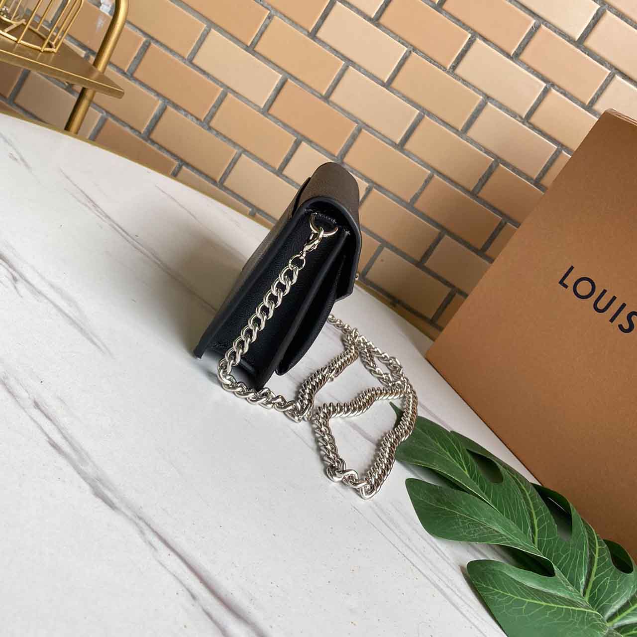 Replica Louis Vuitton Mylockme Chain Bag M55902 Black