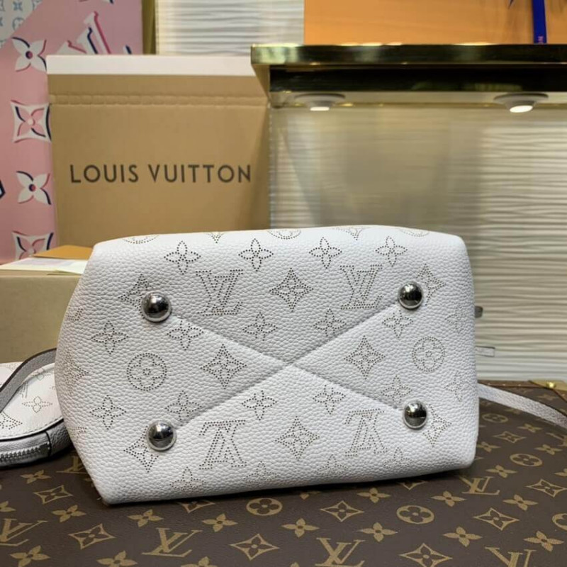 Replica Louis Vuitton Mahina Leather Bella M58480