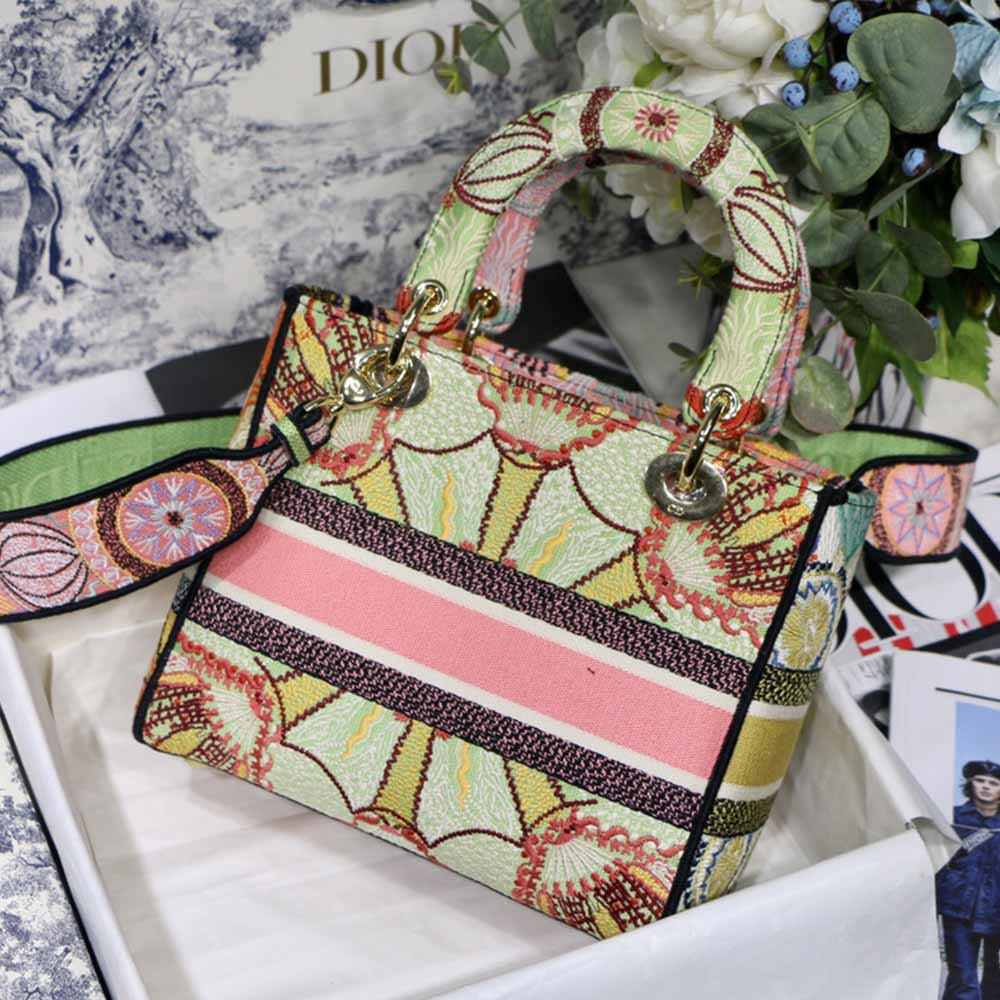 Replica Dior Aaa-In Light Medium Lady D-Lite Bag M8003/Embroidery