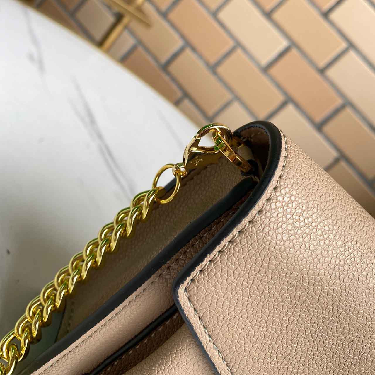 Replica Louis Vuitton Mylockme Chain Bag M56137 Beige/Navy/Pink