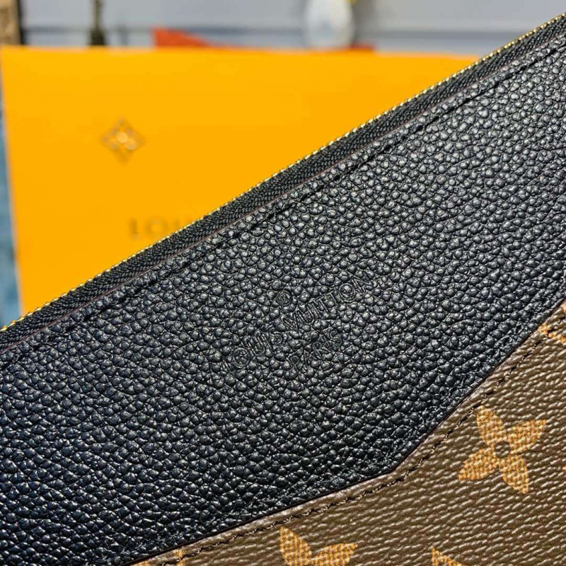Replica Louis Vuitton Monogram Canvas Daily Pouch M62942