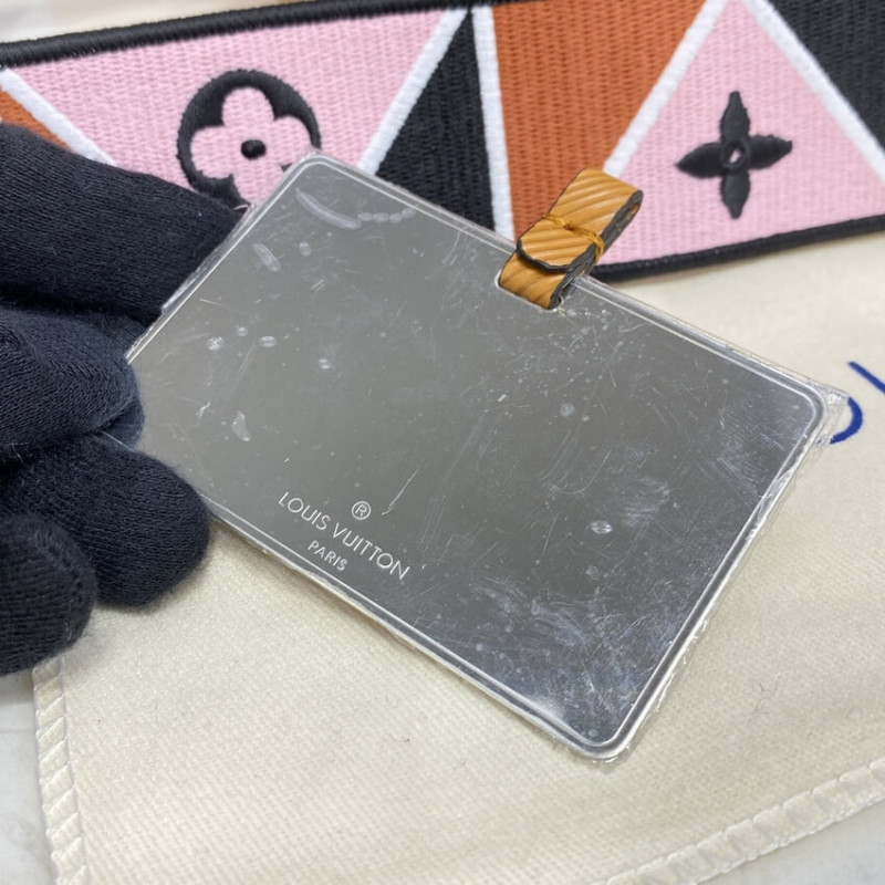 Replica Louis Vuitton Epi Leather Twist Mm M59026 Gold Cipango